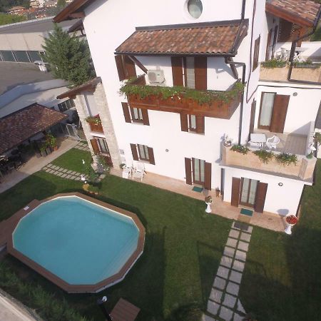 Bed and Breakfast Le Cicogne Роверето Экстерьер фото